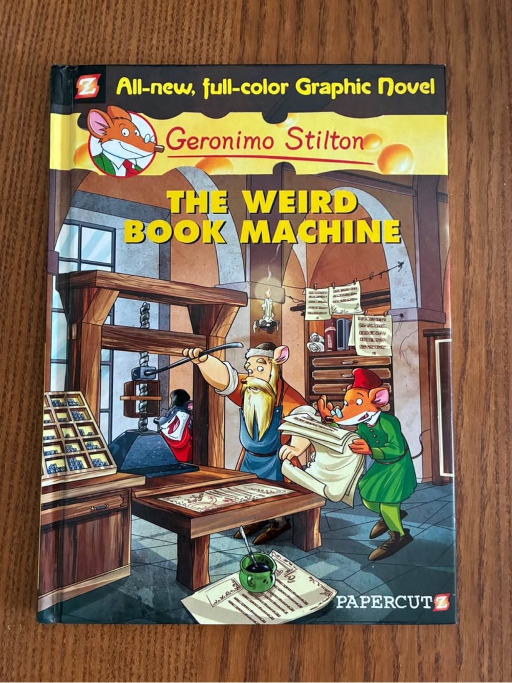 Geronimo Stilton: The Weird Book Machine - Colorful Graphic Novel